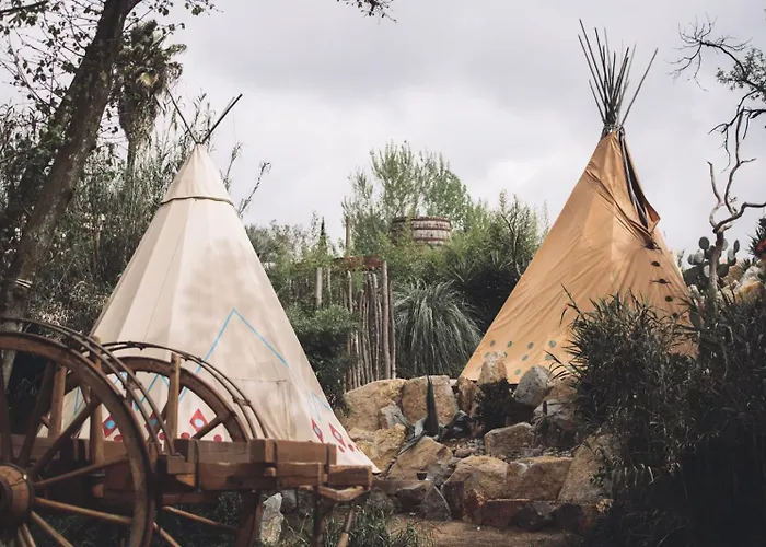 Insolite Glamping Tipi 럭셔리텐트