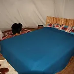 Campo de lujo Insolite Glamping Tipi *