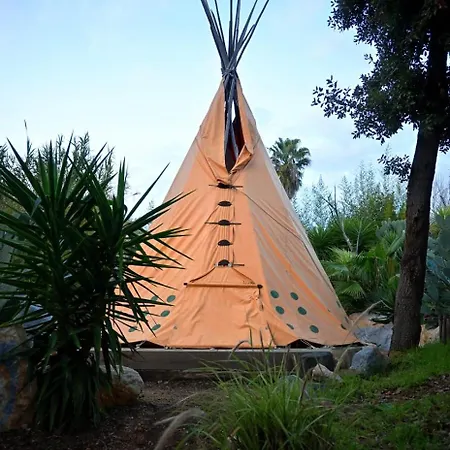 Insolite Glamping Tipi Et خيمة فخمة *