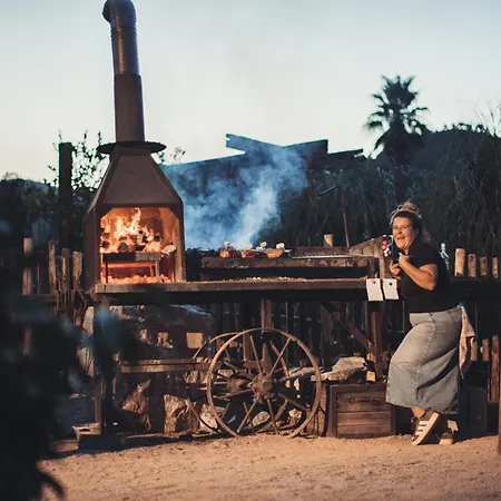 Роскошный шатер Insolite Glamping Tipi