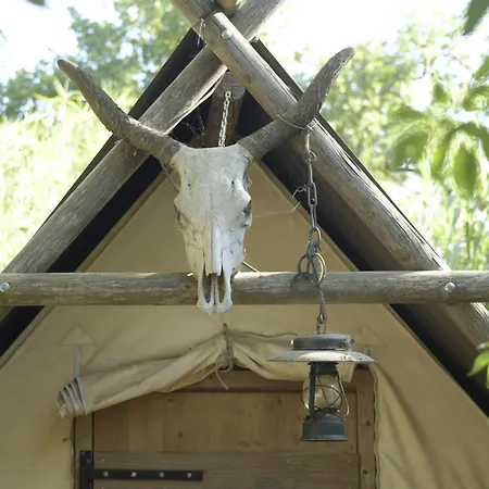 Insolite Glamping Tipi Et