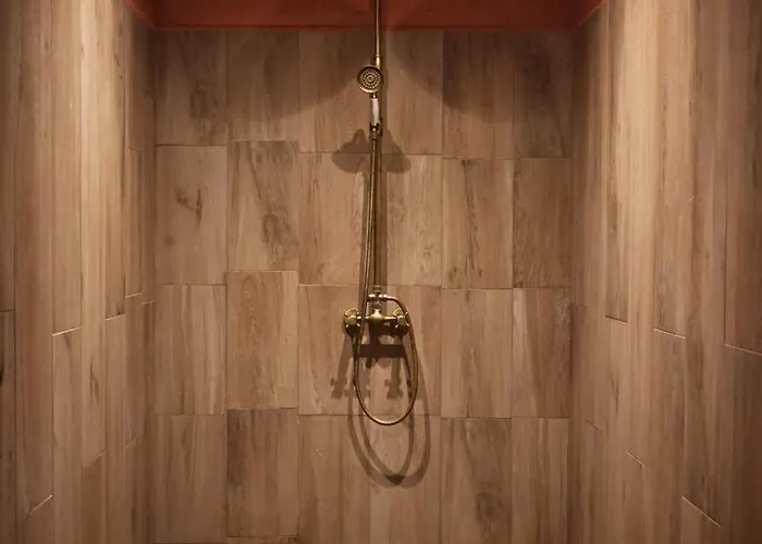 Insolite Glamping Tipi Гримо